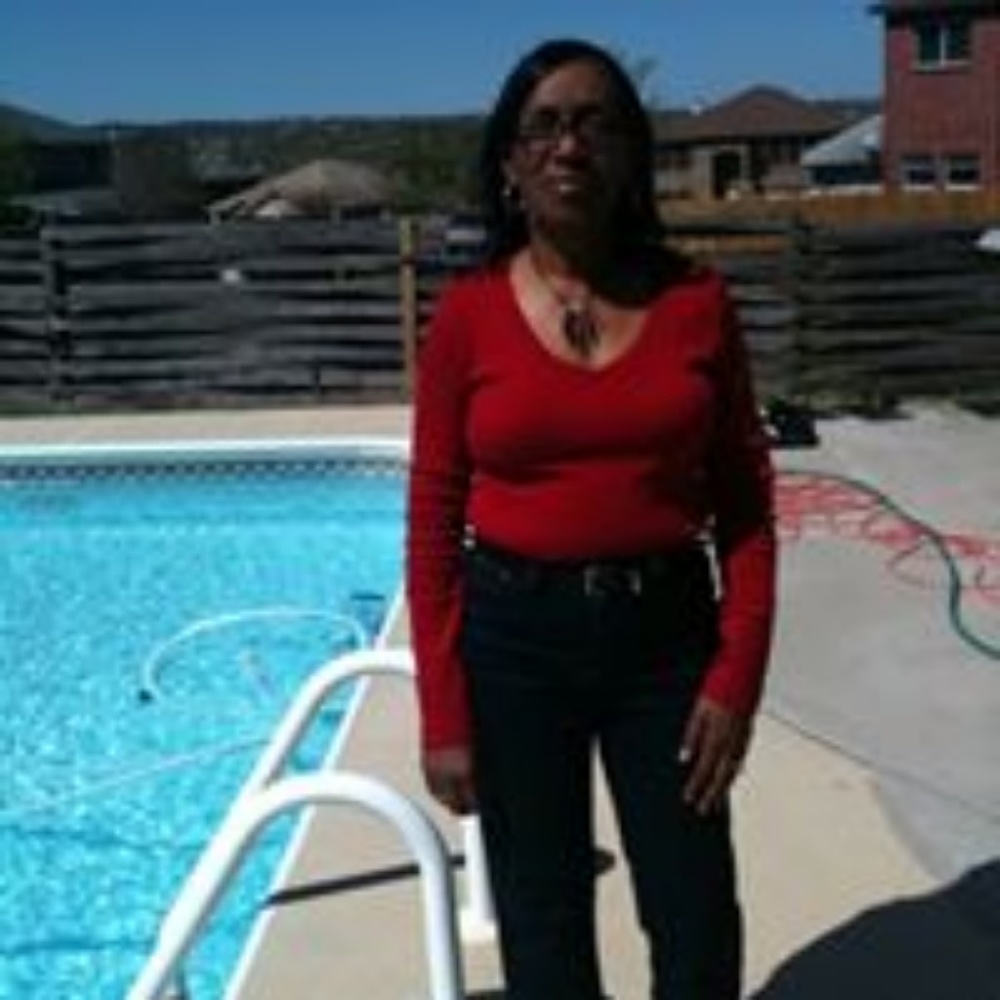 Meet your Posher, Claudette